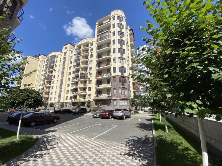 Luxury Emerald Apartments Ірпінь Екстер'єр фото